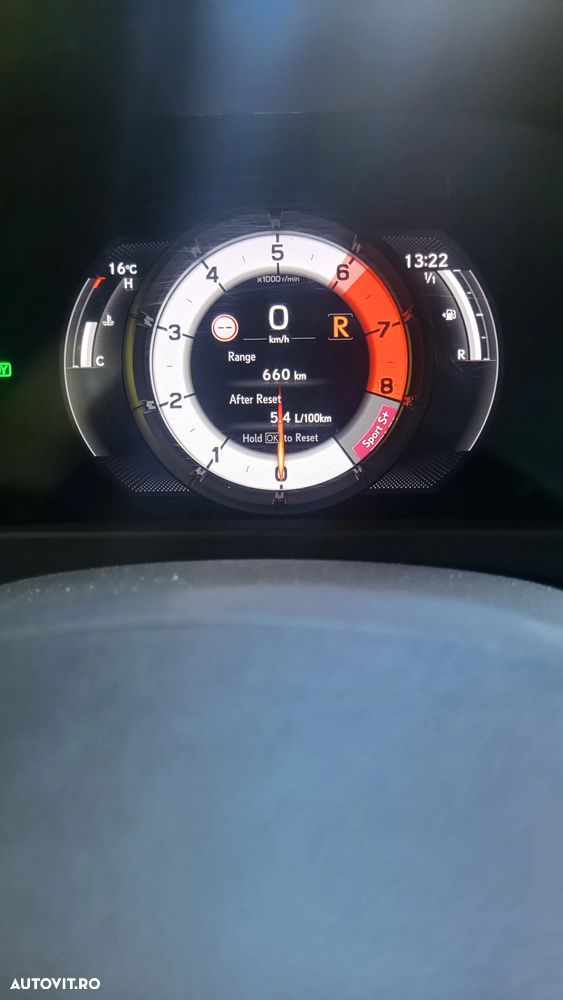 Lexus UX 250h 2.0L HEV 20H- (178 HP) 4X4 CVT F Sport - 14