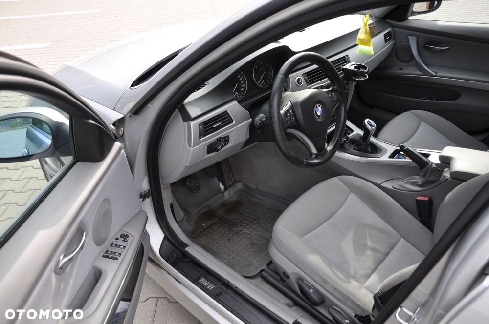 BMW Seria 3 - 10