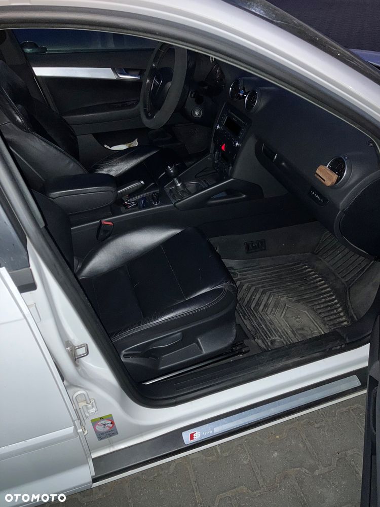 Audi A3 Sportback - 13