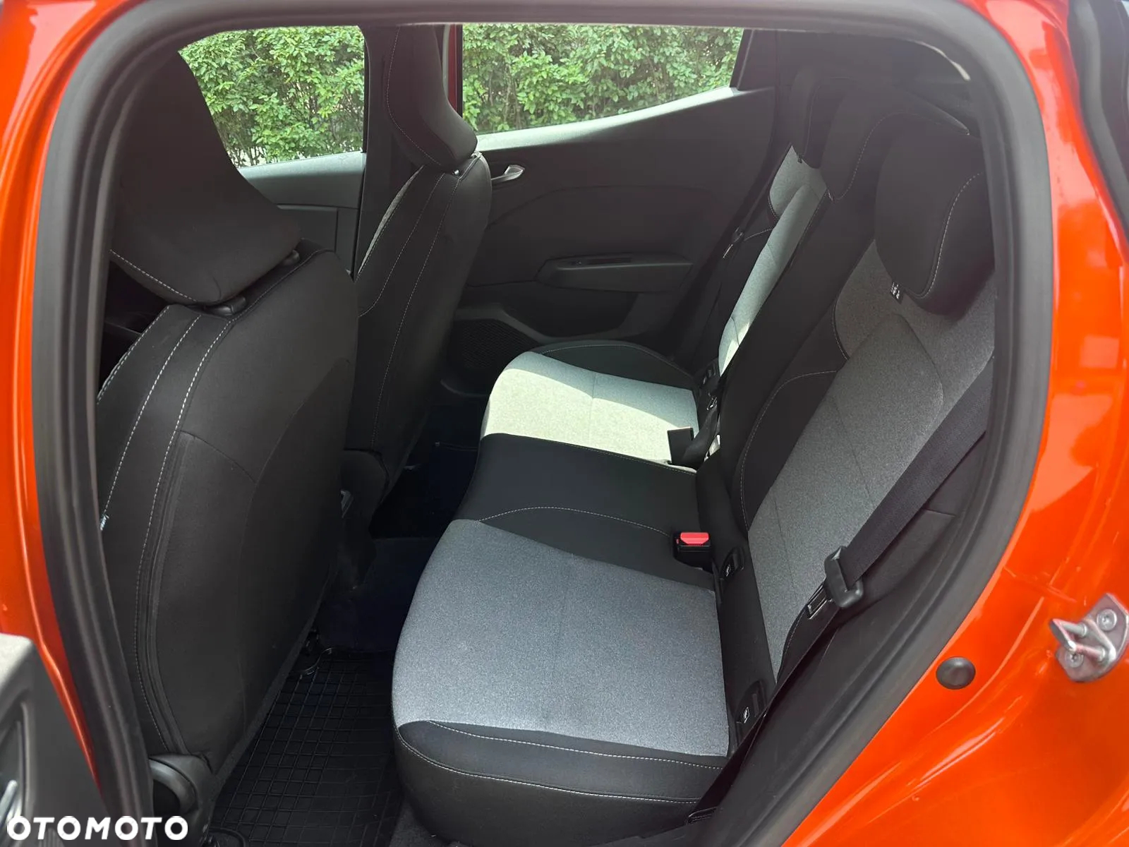 Renault Clio 1.0 TCe Evolution - 18