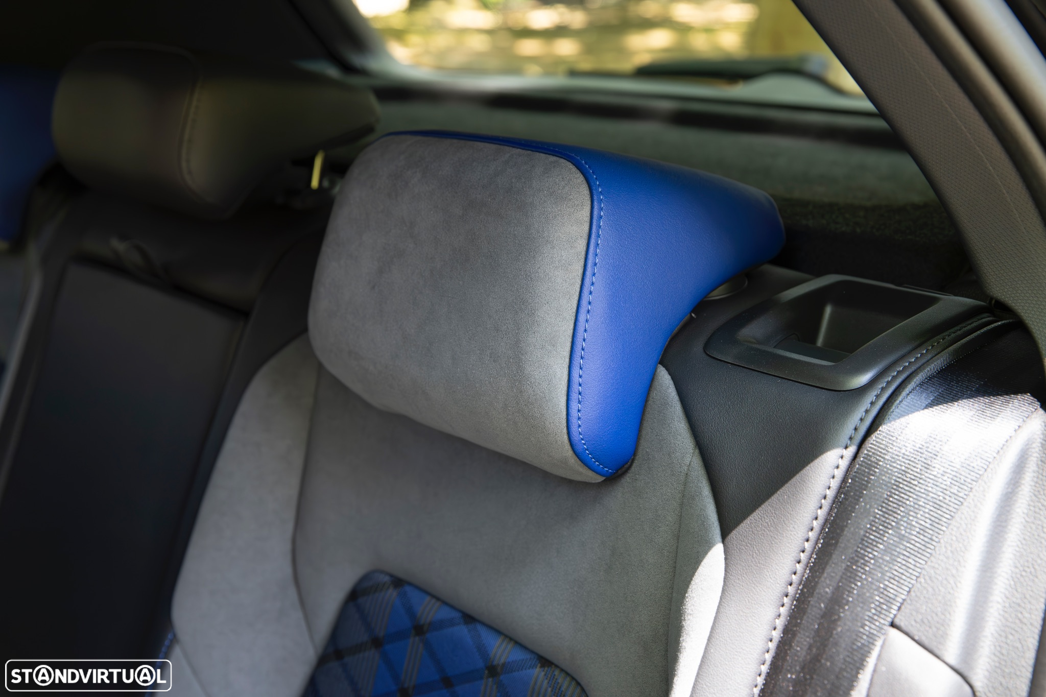 VW Golf 2.0 TSI R DSG - 38