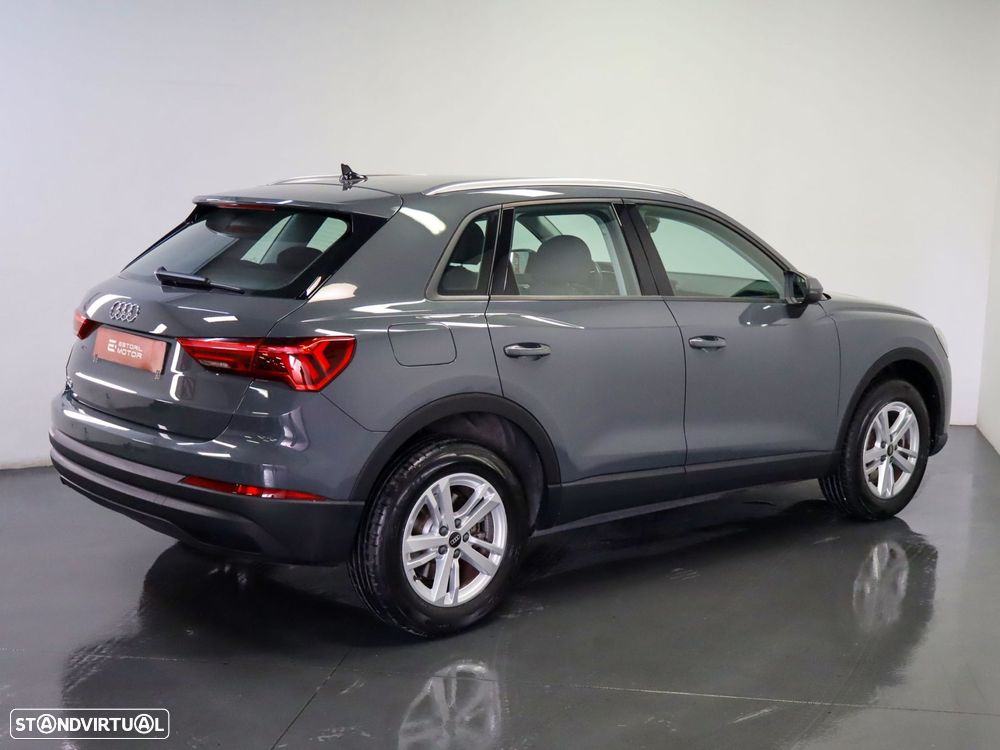 Audi Q3 45 TFSIe S tronic - 4