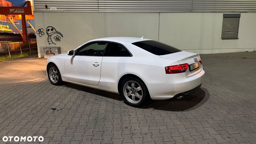 Audi A5 Coupé 2.7 TDI Multitronic - 9