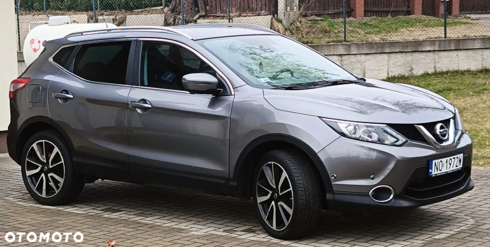 Nissan Qashqai 1.6 DIG-T Tekna - 1