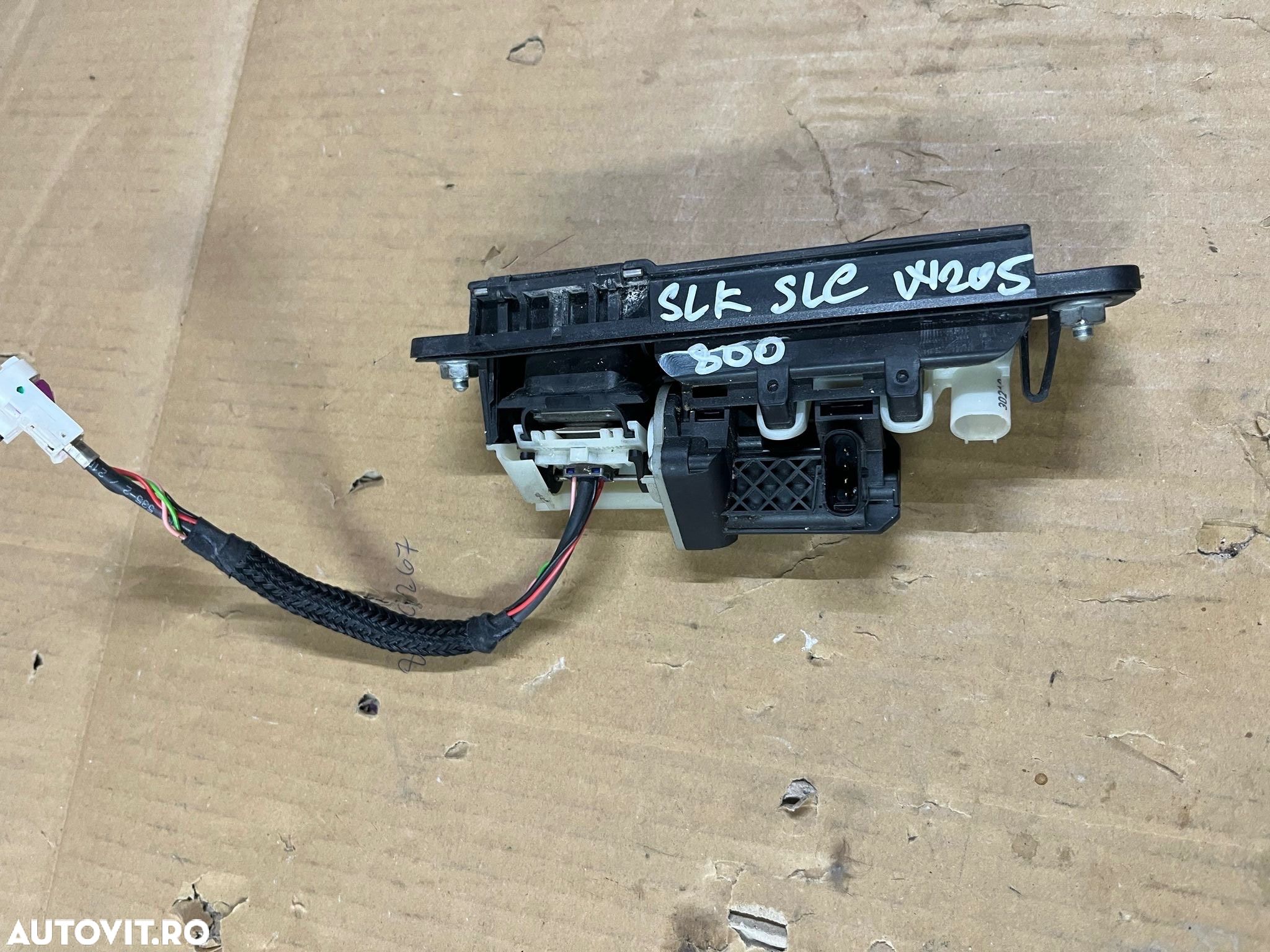 Camera mers inapoi MERCEDES C-class w205, SLK, SLC an 2014-2020 cu maner portbagaj - 1