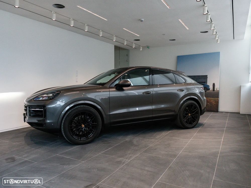 Porsche Cayenne Coupé E-Hybrid - 6