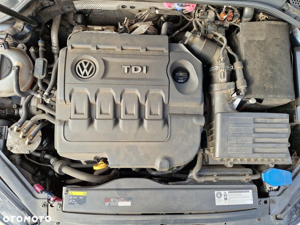 Volkswagen Golf 1.6 TDI BMT Highline - 15