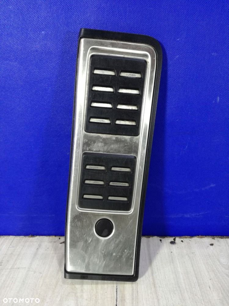 Audi A4 B9 20/25 podstopnica nakładka 8W1.864.777 - 1