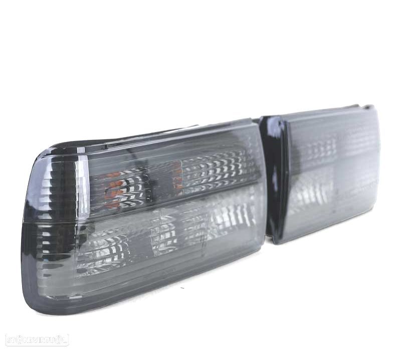 FAROLINS TRASEIROS BMW E30 87-90 CABRIO 90-93 ESCURECIDOS - 3