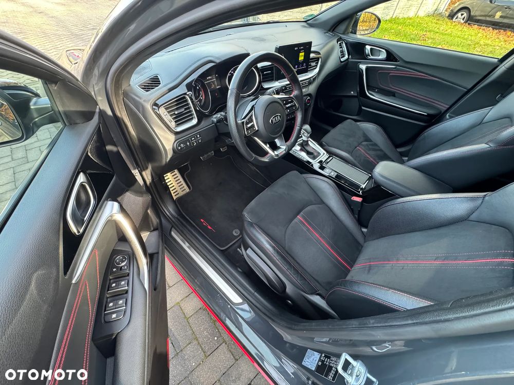 Kia ProCeed 1.6 T-GDI DCT7 OPF GT - 19