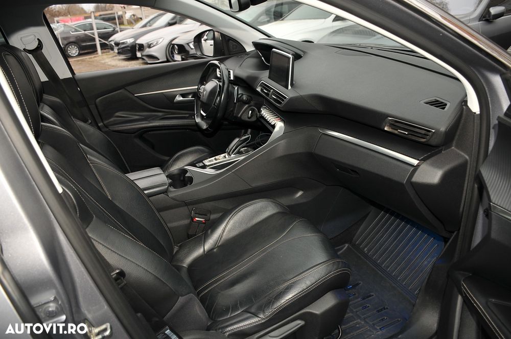 Peugeot 3008 1.2 MHEV 136 e-DCS6 Active Pack - 9