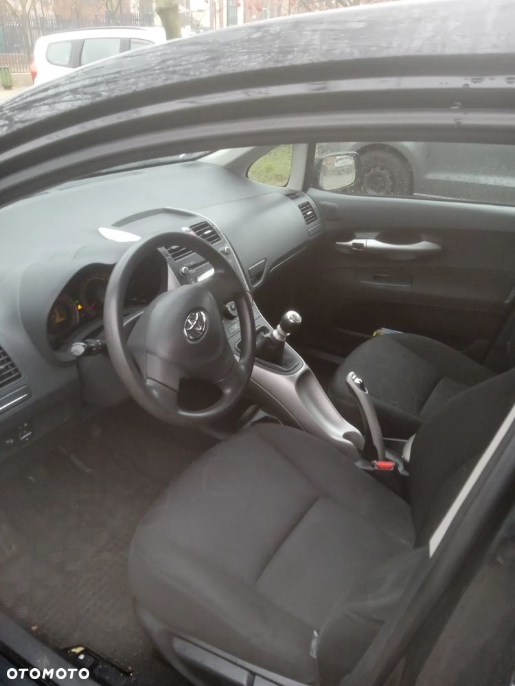 Toyota Auris - 7