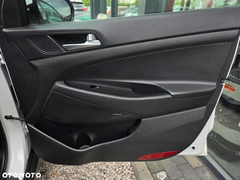 Hyundai Tucson blue 1.6 CRDi 2WD DCT Premium - 19