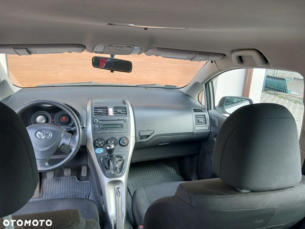 Toyota Auris 1.4 VVT-i Terra - 10