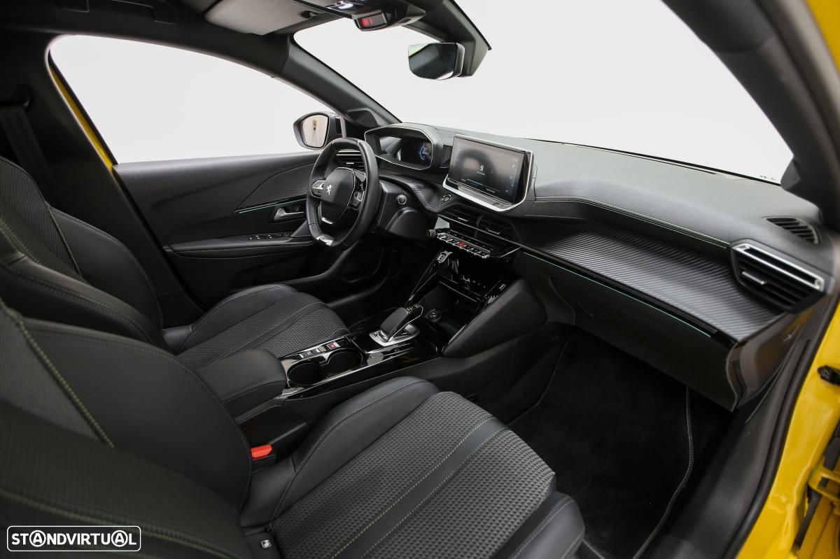 Peugeot e-208 50 kWh GT - 17
