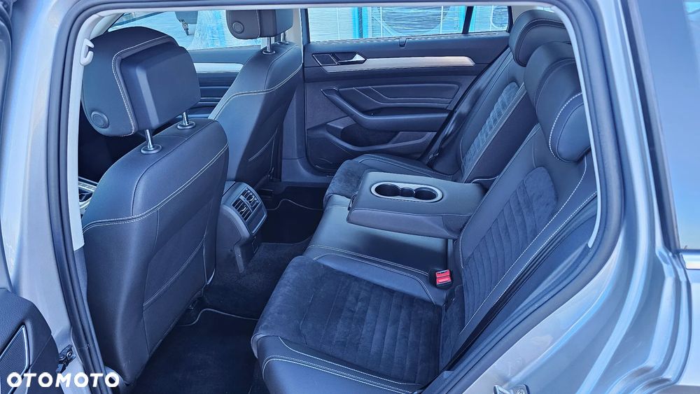 Volkswagen Passat Variant 2.0 TDI EVO Elegance DSG - 6
