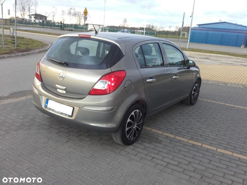 Opel Corsa - 2