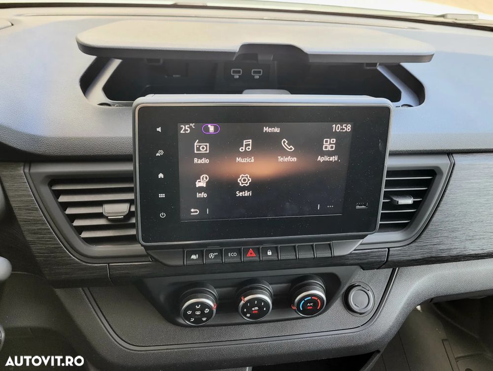 Renault Trafic Furgon - 15