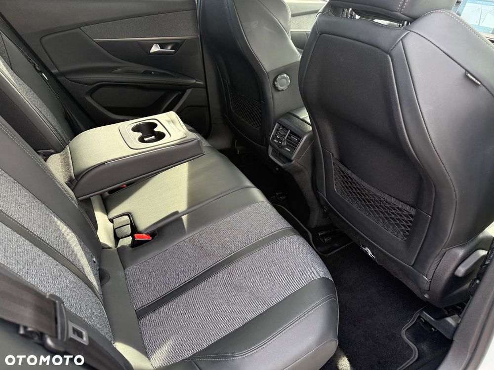 Peugeot 3008 1.5 BlueHDi Allure Pack S&S EAT8 - 13