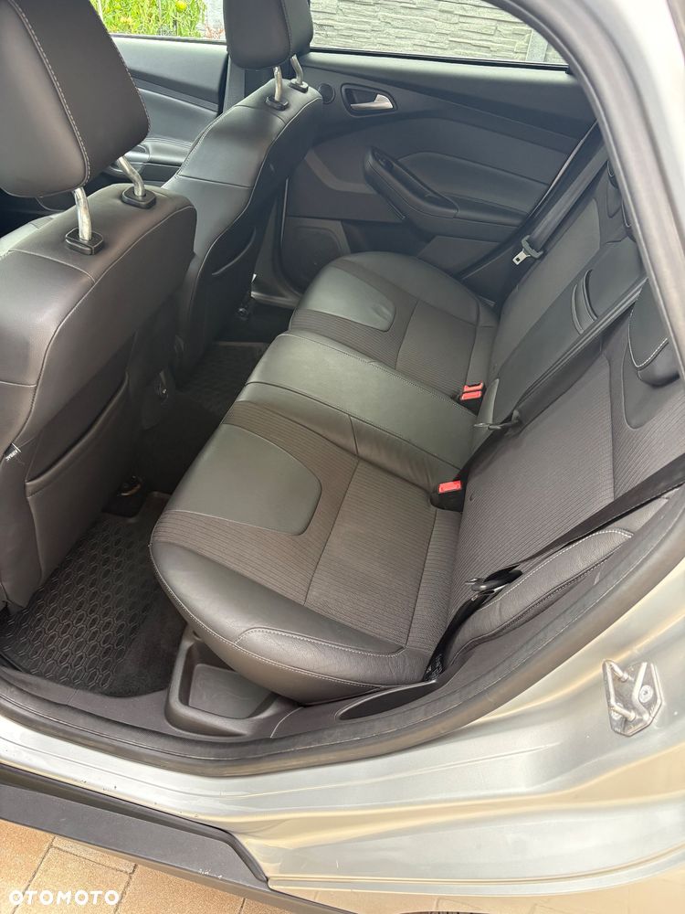Ford Focus 1.6 EcoBoost Titanium - 10