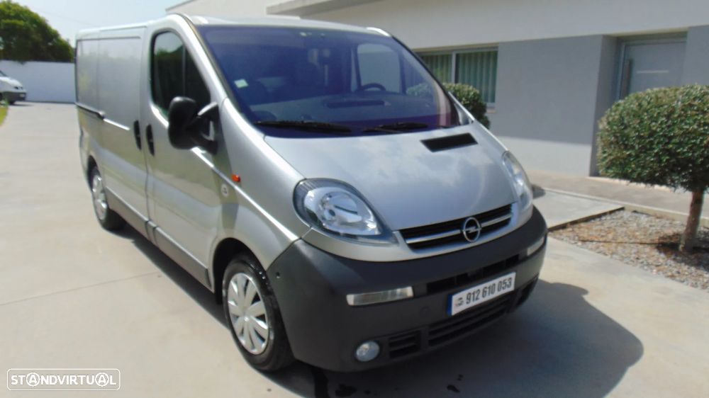 Opel VIVARO 2.5 CDTI - 3