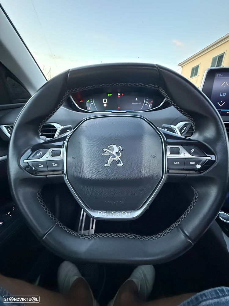 Peugeot 3008 PureTech 130 Stop & Start GPF EAT8 Crossway - 27