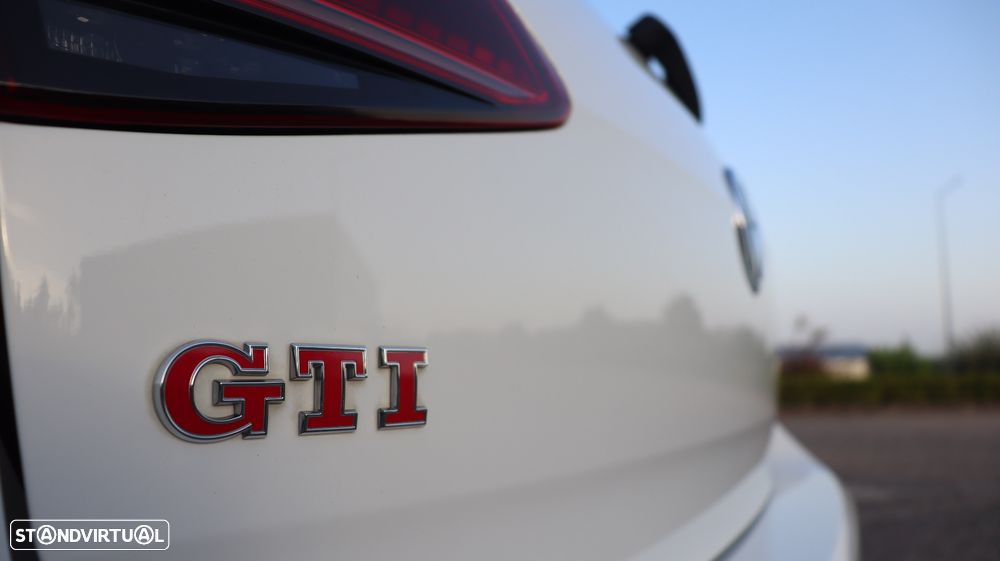VW Golf 2.0 TSI GTI DSG Performance - 16