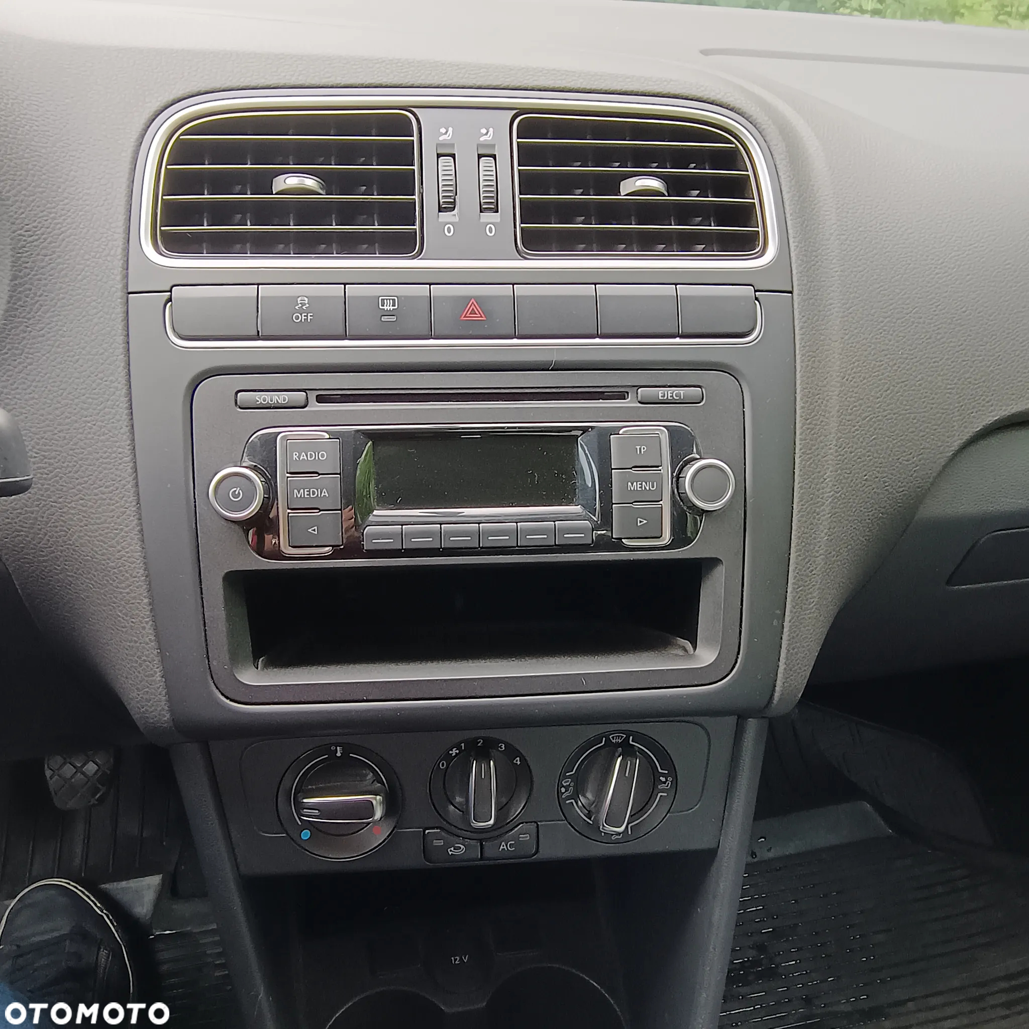 Volkswagen Polo 1.4 16V Comfortline - 3
