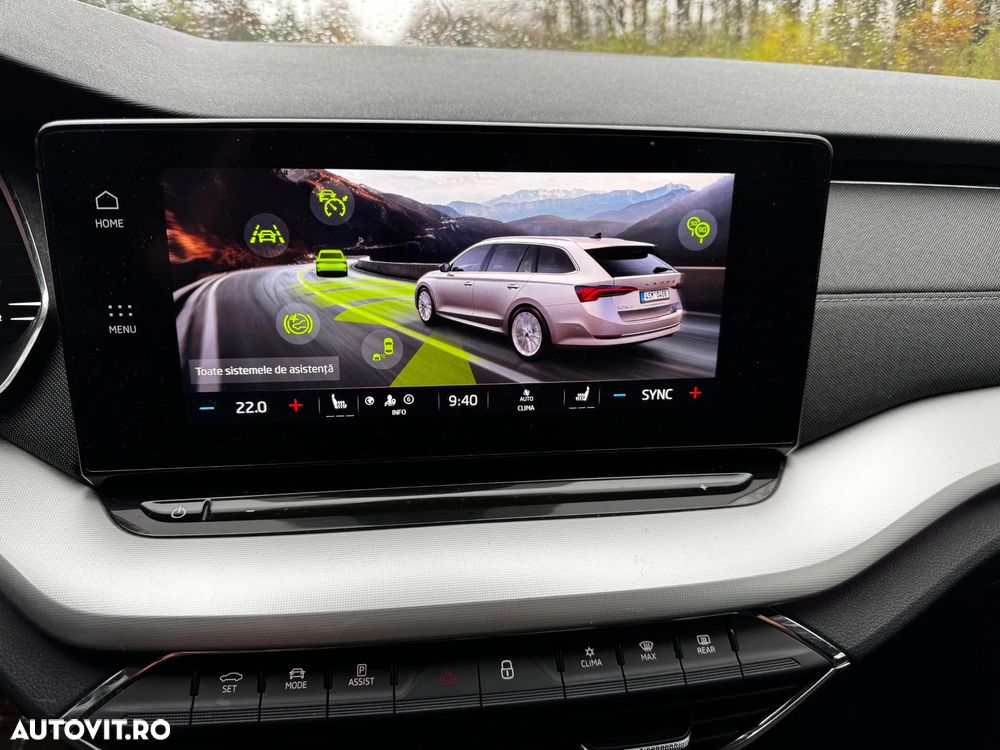 Skoda Octavia Combi 2.0 TDI DSG Exclusive Plus - 35