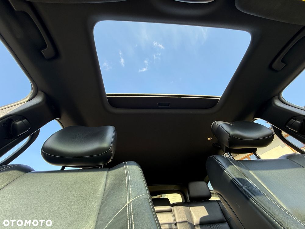 Jeep Grand Cherokee - 24