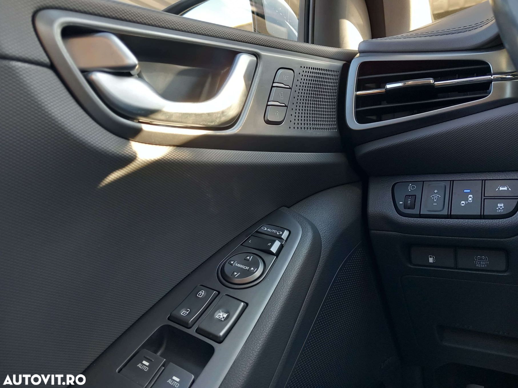 Hyundai IONIQ Hybrid 141CP Exclusive - 9