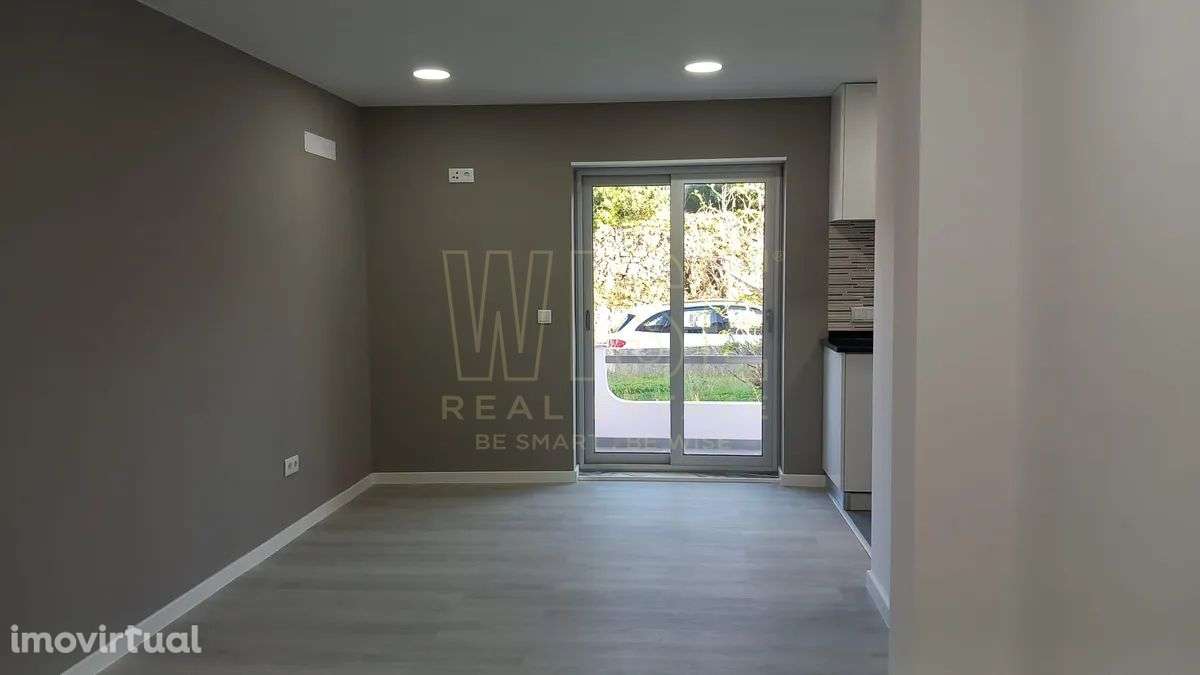 Apartamento T3 renovado, com garagem - Grande imagem: 3/28