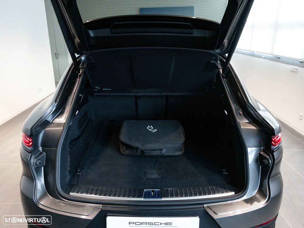 Porsche Cayenne Coupé E-Hybrid - 14