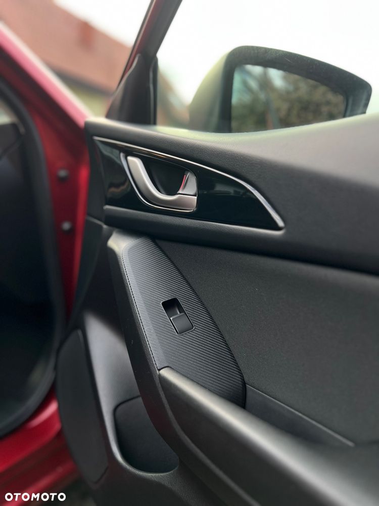 Mazda 3 - 17