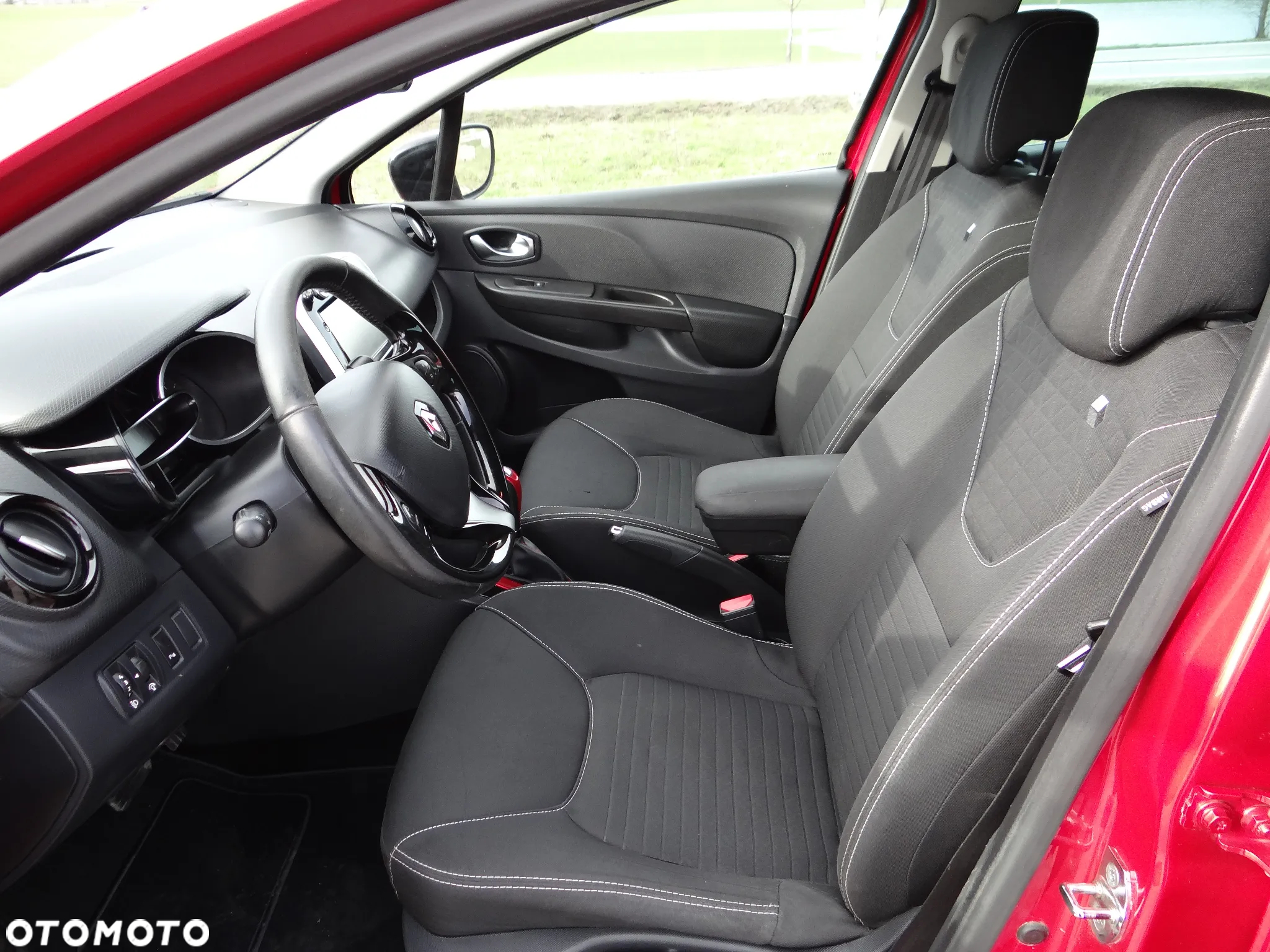 Renault Clio - 10