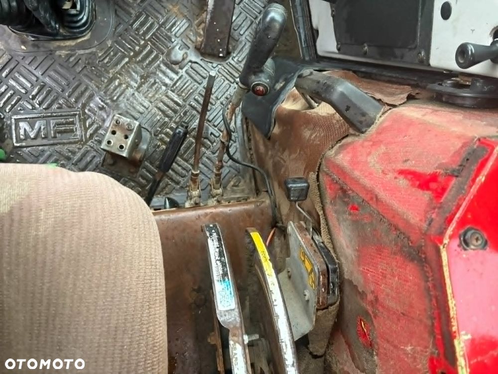 Massey Ferguson 698 - 18