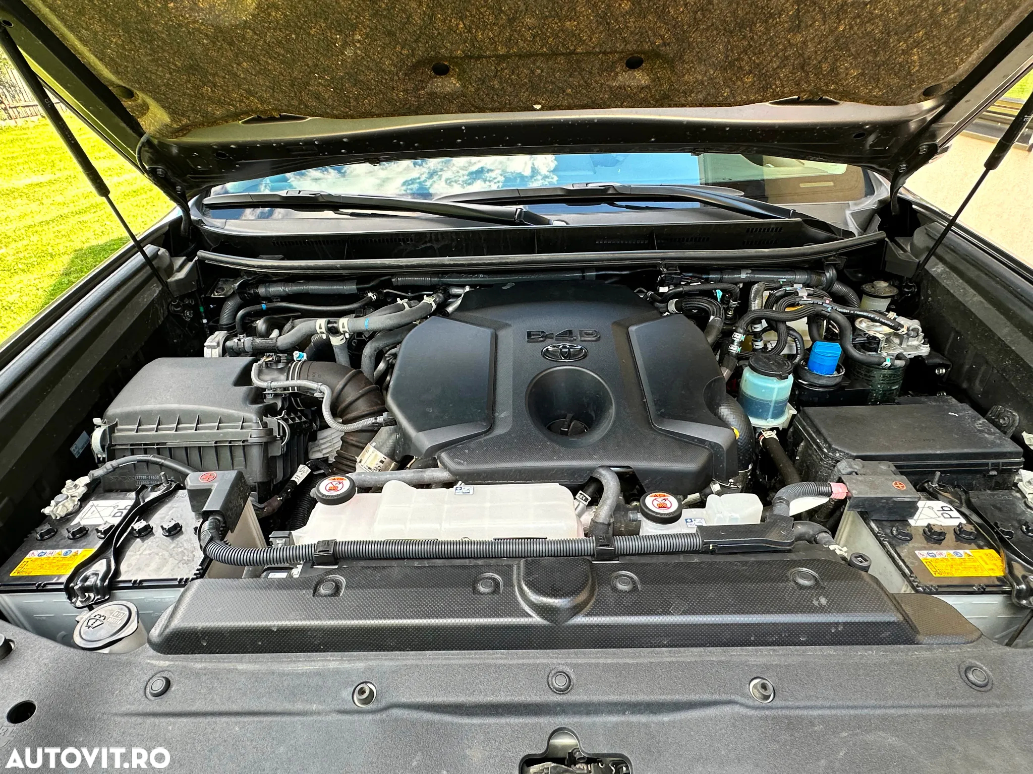 Toyota Land Cruiser - 7