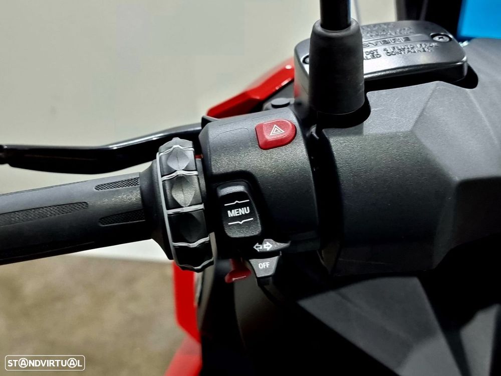 BMW C 400 X 400 X Racing Red - 11