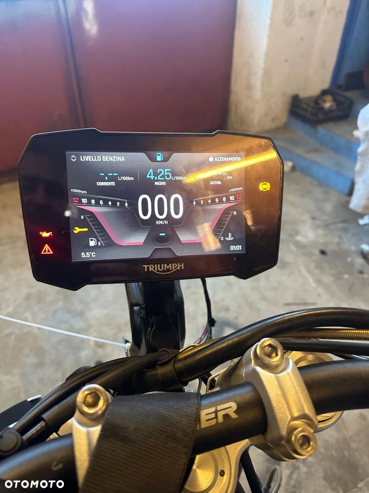 Triumph Tiger - 11