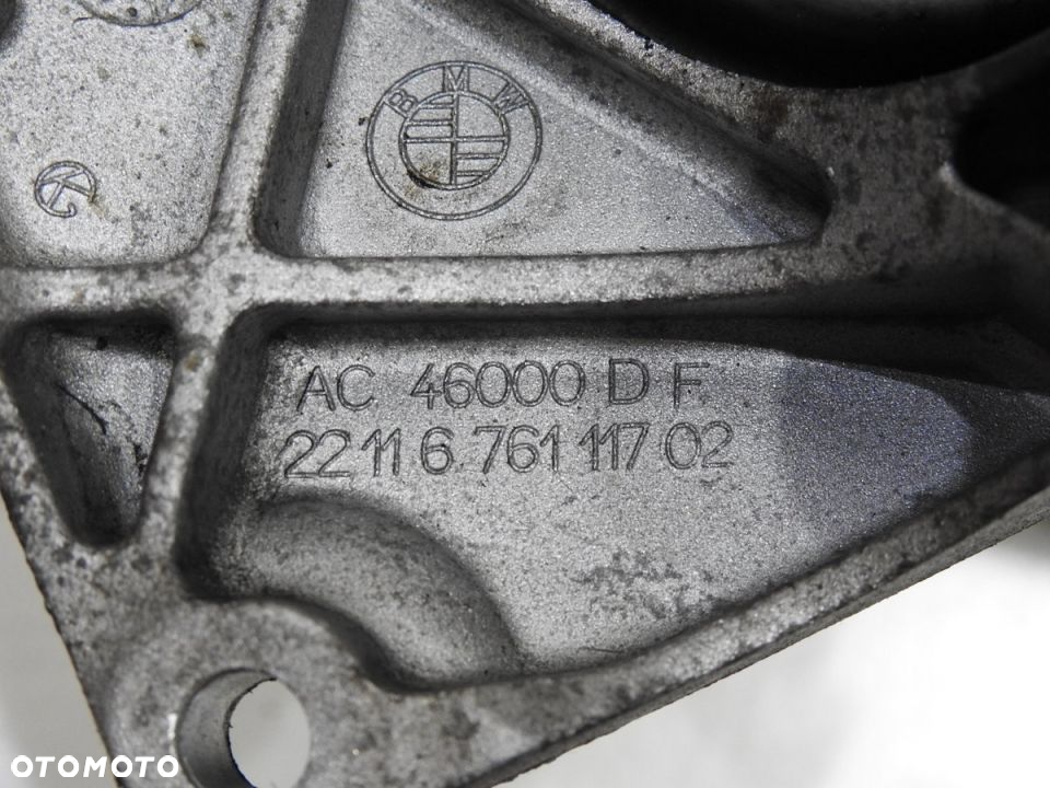 ŁAPA PODUSZKA SILNIKA LEWA BMW E61 2.5i 6776669 - 10