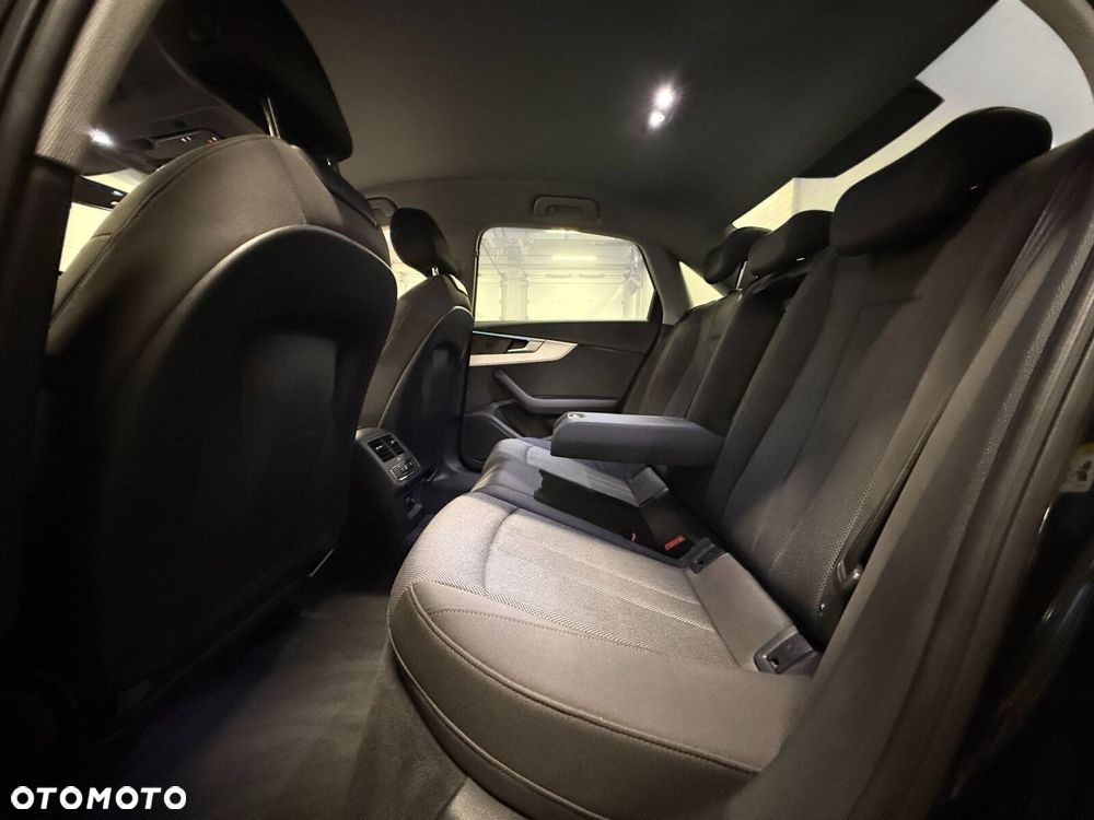 Audi A4 Limousine - 25