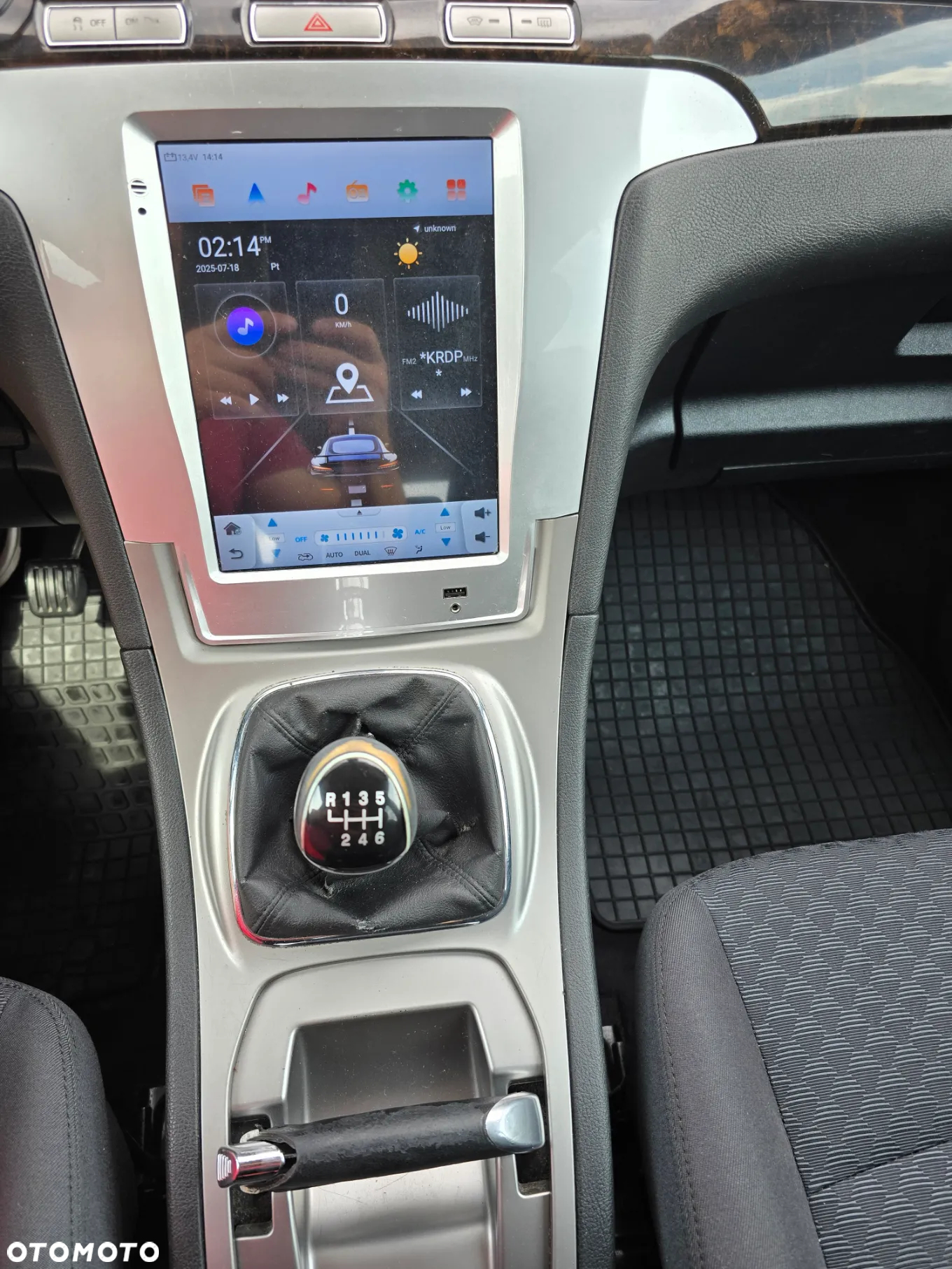 Ford Galaxy 2.0 TDCi Ghia - 14