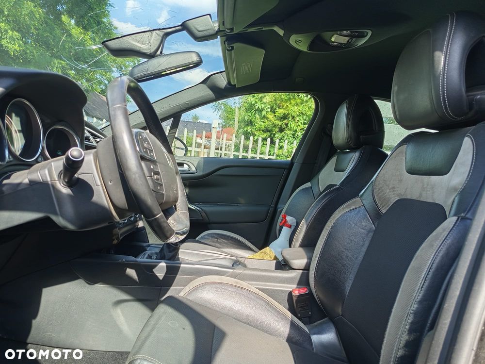 Citroën DS4 1.6 HDi SoChic - 6