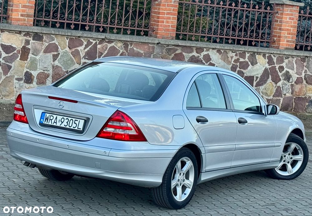 Mercedes-Benz Klasa C 280 Elegance 4-Matic - 10