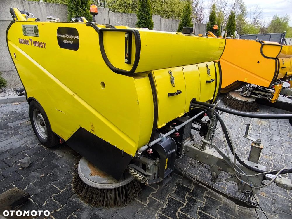 Inny Brodd Twiggy - 1