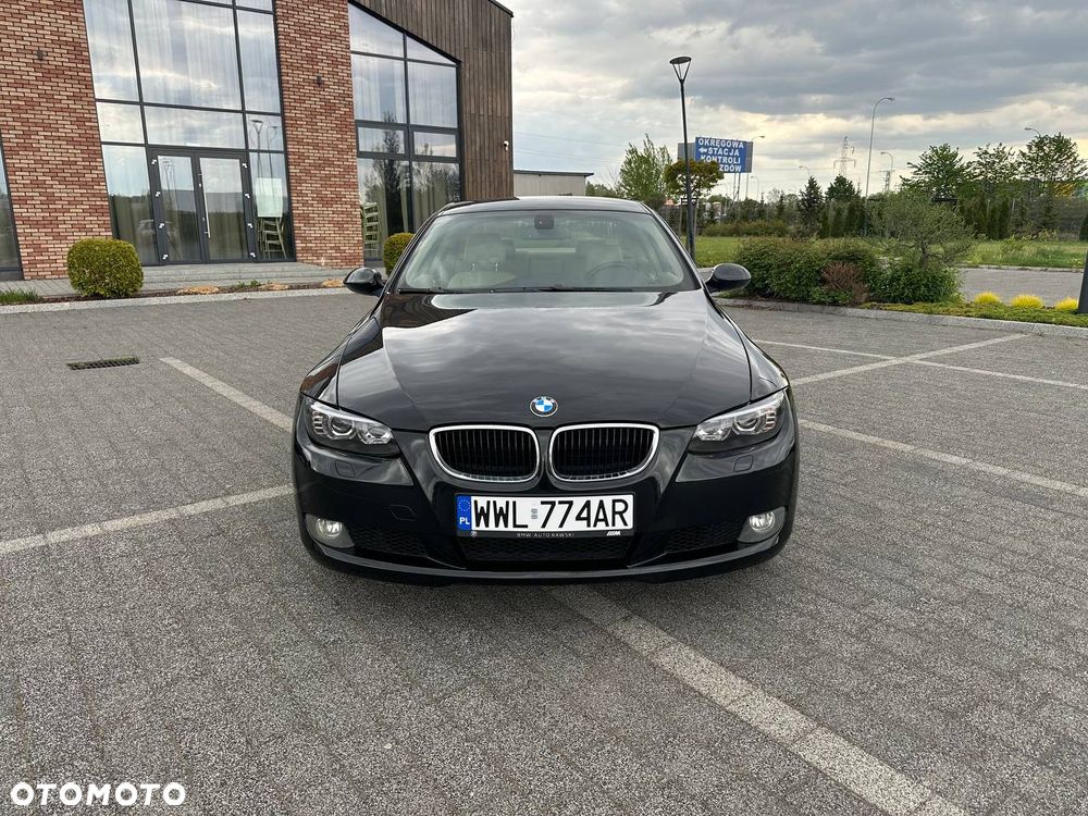 BMW Seria 3 325i - 2