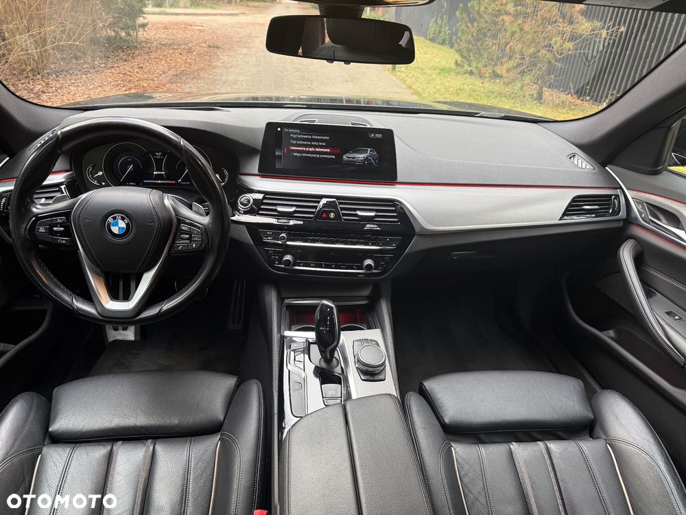BMW Seria 5 530e iPerformance M Sport sport - 17