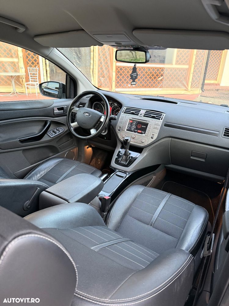 Ford Kuga 2.0 TDCi 4x4 Aut. Titanium - 9