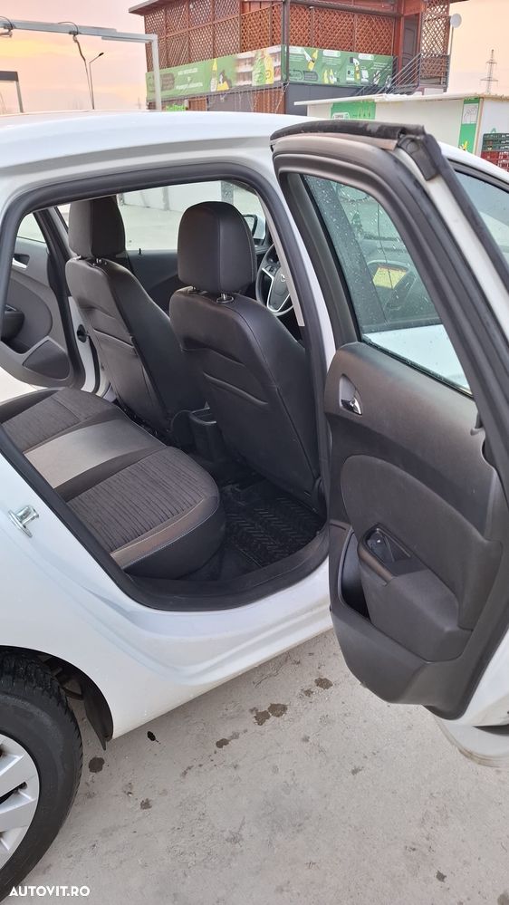 Opel Astra 1.4 Turbo ECOTEC Enjoy - 18