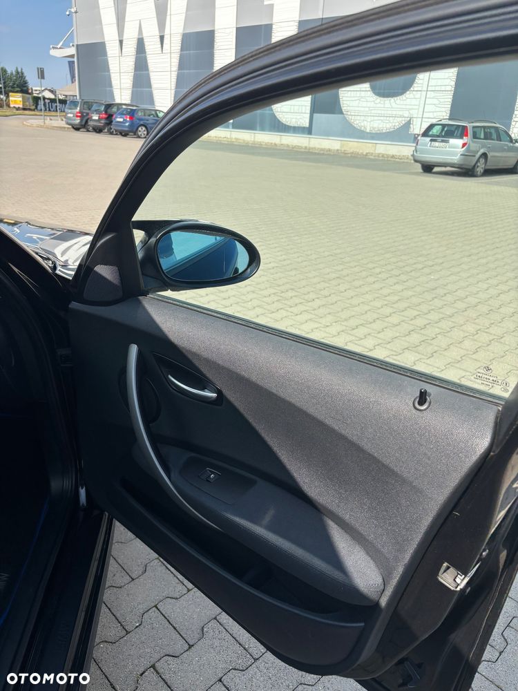 BMW Seria 1 - 15